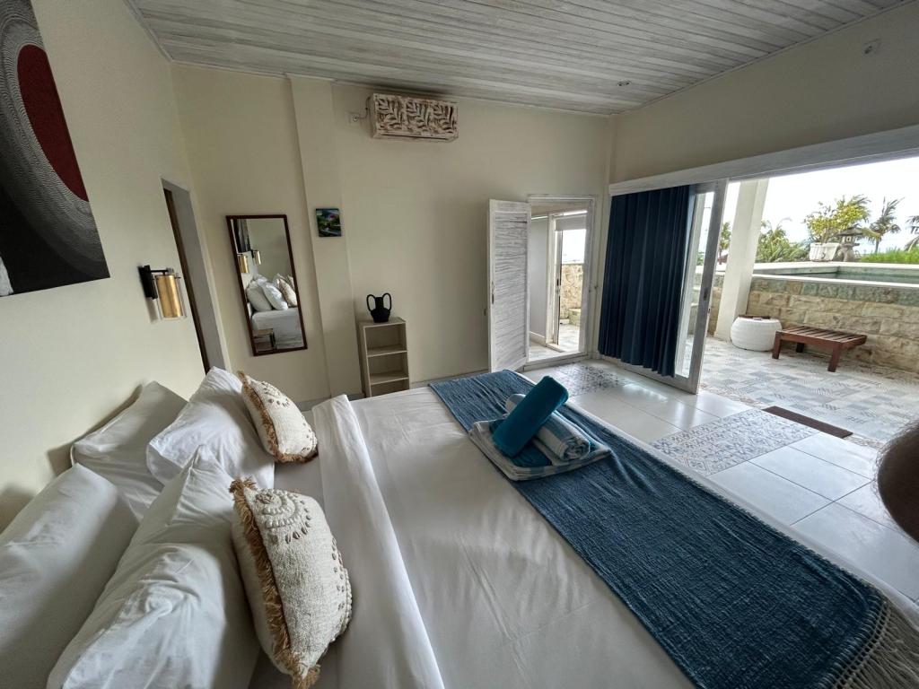 Side view of family room two bed