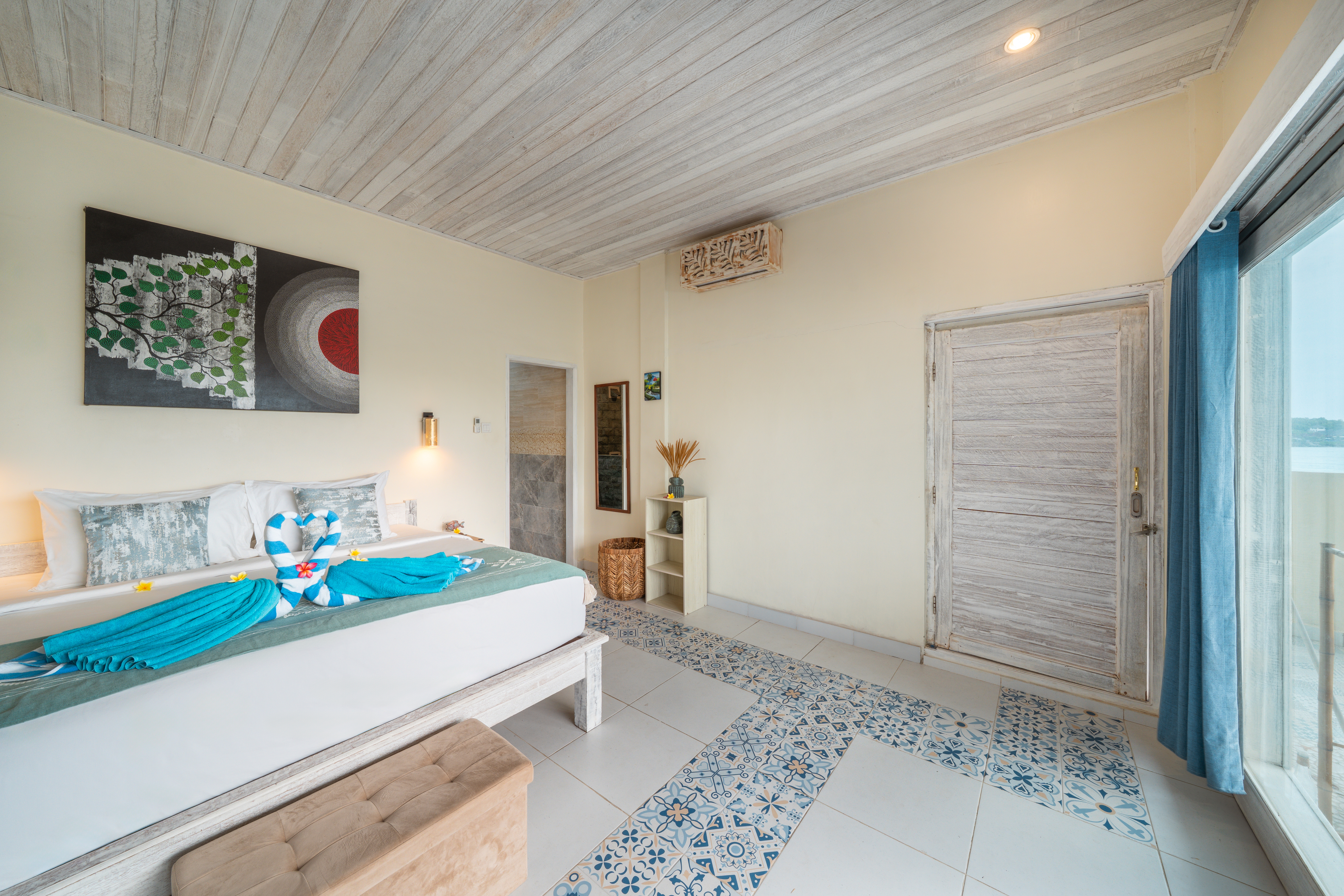 Double Room bed