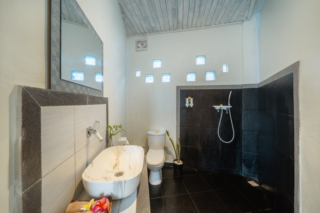 Double Room bathroom