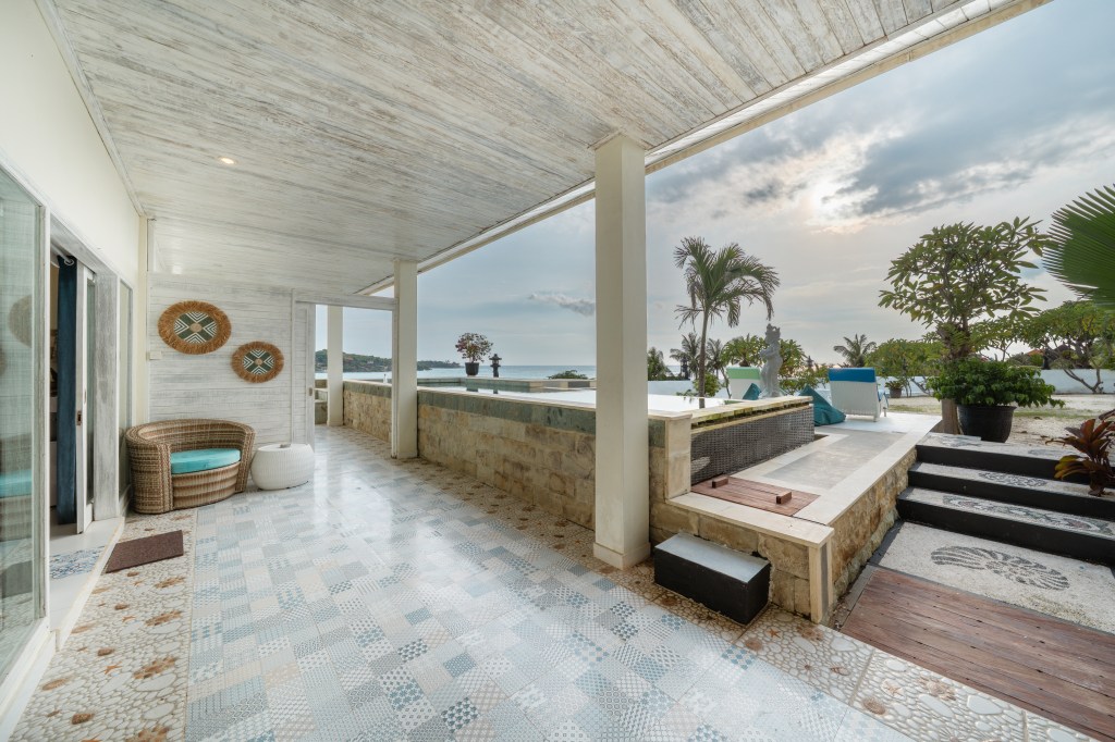 Family Room exterior