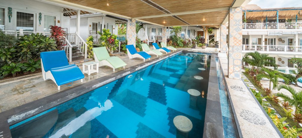 Nusa View pool with seats
